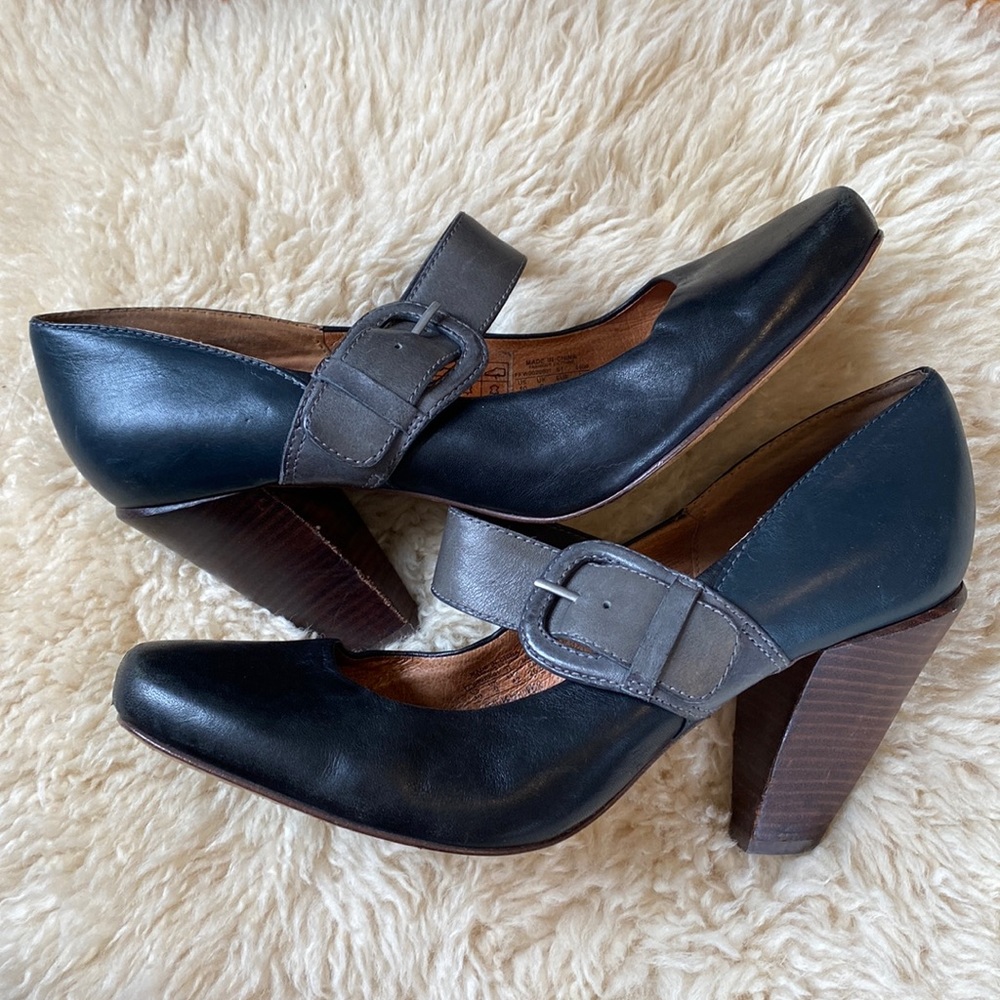 Fossil leather stacked heel shoes size 10